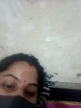 Snapshot of JULEE-740 chatting on 09-25-25, 03:16 JULEE-740 online show from 09-25-25, 03:16