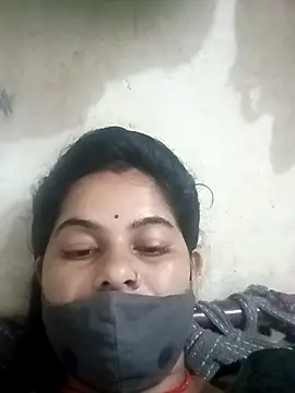 Snapshot of JULEE-740 chatting on 10-03-25, 08:39 JULEE-740 online show from 10-03-25, 08:39