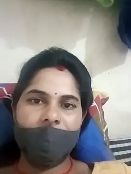 Snapshot of JULEE-740 chatting on 10-12-25, 06:23 JULEE-740 online show from 10-12-25, 06:23