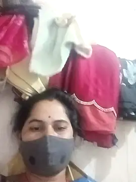 Snapshot of JULEE-740 chatting on 11-08-25, 02:56 JULEE-740 online show from 11-08-25, 02:56