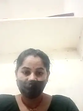 Snapshot of JULEE-740 chatting on 11-09-25, 03:43 JULEE-740 online show from 11-09-25, 03:43