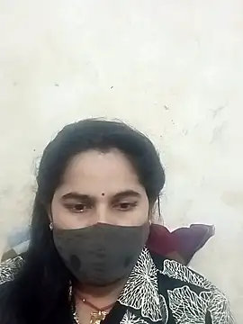 Snapshot of JULEE-740 chatting on 11-19-25, 11:21 JULEE-740 online show from 11-19-25, 11:21