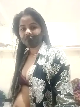 Snapshot of JULEE-740 chatting on 12-05-25, 03:15 JULEE-740 online show from 12-05-25, 03:15