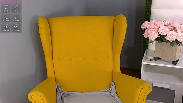 AmandaLinds online show from 11-04-25, 02:16