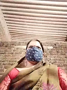 Snapshot of Rajnee33A chatting on 11-04-25, 11:20 Rajnee33A online show from 11-04-25, 11:20