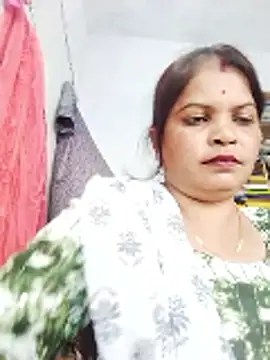 Snapshot of Rajnee33A chatting on 11-05-25, 10:48 Rajnee33A online show from 11-05-25, 10:48