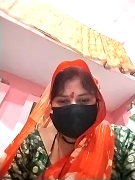 Snapshot of Rajnee33A chatting on 04-13-26, 08:42 Rajnee33A online show from 04-13-26, 08:42