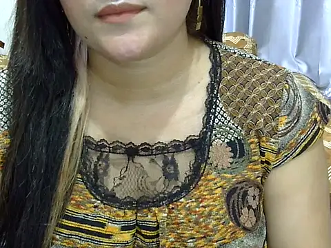 Snapshot of Ridiha_Pari chatting on 09-12-25, 04:18 Ridiha Pari online show from 09-12-25, 04:18