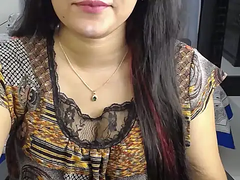 Snapshot of Ridiha_Pari chatting on 10-13-25, 04:07 Ridiha Pari online show from 10-13-25, 04:07