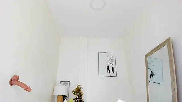 Snapshot of emy_barnert chatting on 11-27-25, 12:29 emy barnert online show from 11-27-25, 12:29