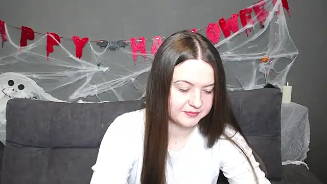 Snapshot of MavkaCute chatting on 10-16-25, 06:31 MavkaCute online show from 10-16-25, 06:31