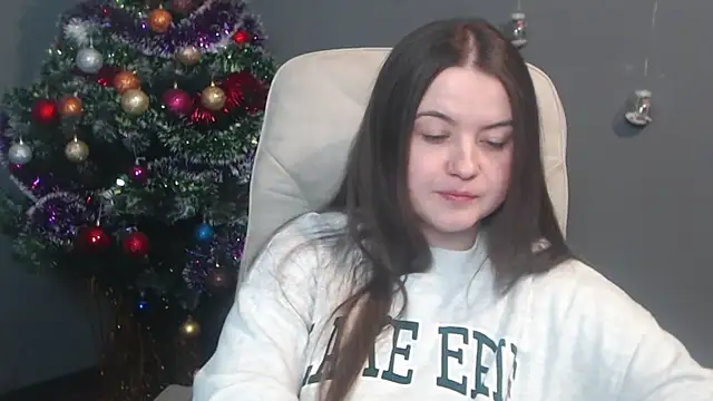 MavkaCute online show from 12-17-25, 07:09