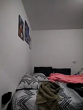 gabysanta  online show from 10-10-25, 12:37