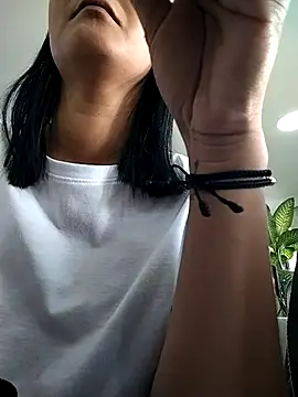 gabysanta  online show from 11-11-25, 01:33