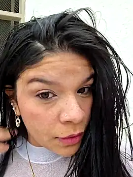 Eiimy pretty online show from 10-04-25, 08:18