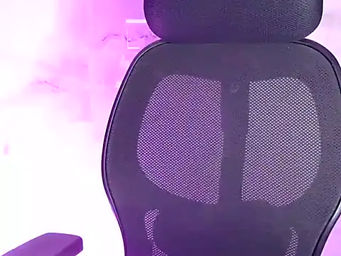 Snapshot of kaira_sharma11 chatting on 03-05-26, 04:25 kaira sharma11 online show from 03-05-26, 04:25