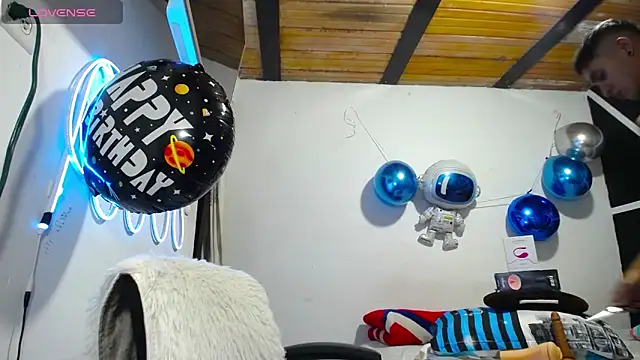 Angel latinboy online show from 03-15-25, 12:47