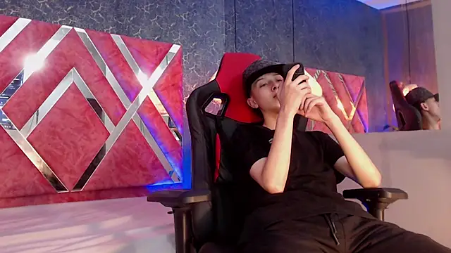 ArthurCox online show from 09-08-25, 11:37