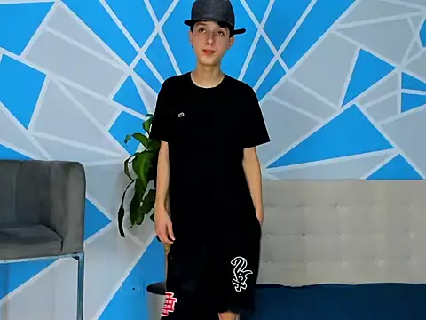 ArthurCox online show from 10-05-25, 05:44