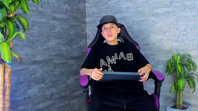 ArthurCox online show from 10-15-25, 05:24