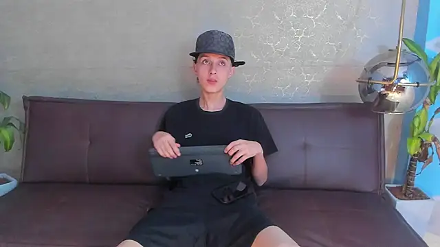 ArthurCox online show from 10-27-25, 05:28