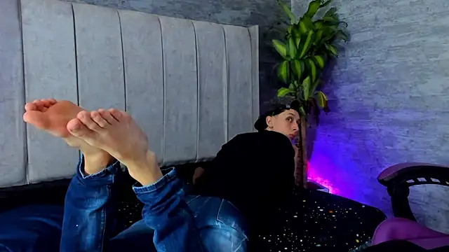 ArthurCox online show from 10-29-25, 07:37