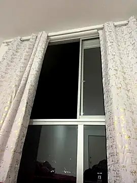 SaraWagner  online show from 12-15-25, 03:44