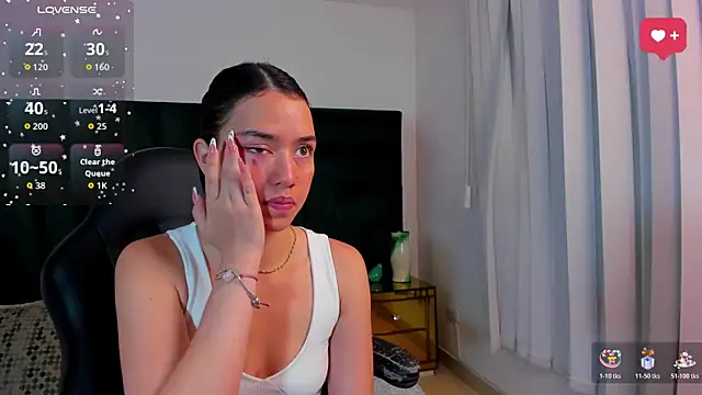 SaraWagner  online show from 03-31-26, 12:12