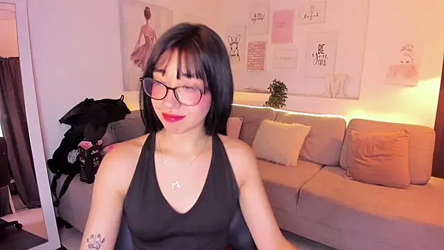 Snapshot of Miacorner_ chatting on 10-30-25, 09:48 Miacorner online show from 10-30-25, 09:48