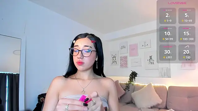 Snapshot of Miacorner_ chatting on 11-11-25, 08:31 Miacorner online show from 11-11-25, 08:31