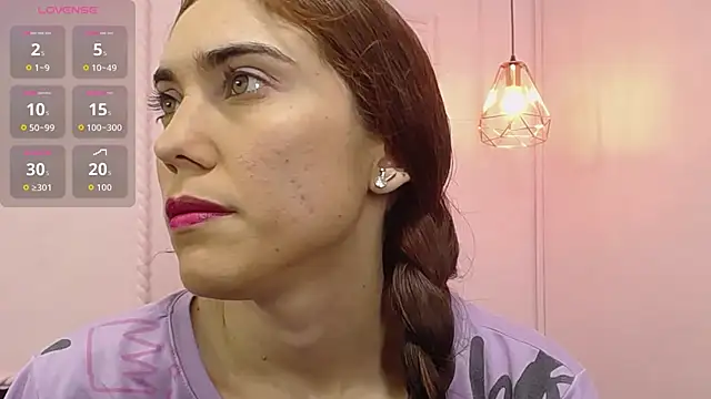 Snapshot of danna7cute chatting on 09-10-25, 08:42 danna7cute online show from 09-10-25, 08:42