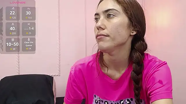 Snapshot of danna7cute chatting on 10-15-25, 08:53 danna7cute online show from 10-15-25, 08:53