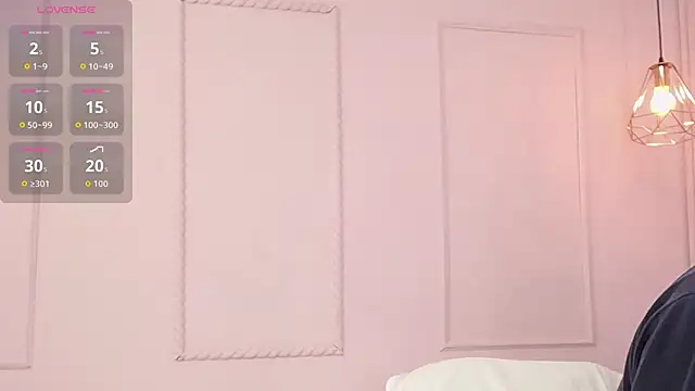 Snapshot of danna7cute chatting on 10-25-25, 08:36 danna7cute online show from 10-25-25, 08:36