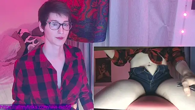 Snapshot of vivi-iso59 chatting on 10-21-25, 02:34 vivi-iso59 online show from 10-21-25, 02:34
