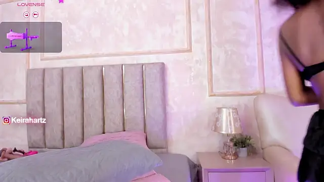 Snapshot of Keirahartz chatting on 12-14-25, 04:07 Keirahartz online show from 12-14-25, 04:07