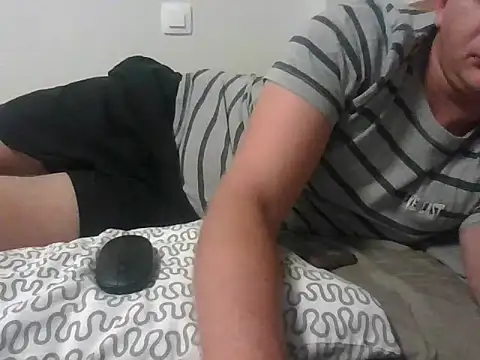 Snapshot of Marek1252 chatting on 09-18-25, 09:28 Marek1252 online show from 09-18-25, 09:28