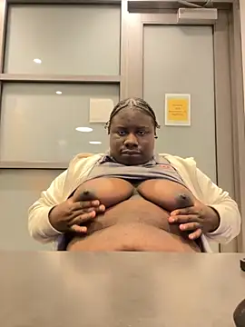 Snapshot of Breezylws chatting on 09-14-25, 07:29 Breezylws online show from 09-14-25, 07:29