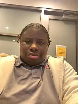 Snapshot of Breezylws chatting on 09-17-25, 06:15 Breezylws online show from 09-17-25, 06:15