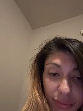 bbgurlnickii online show from 10-19-25, 06:47