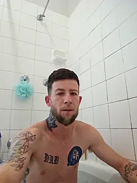 Snapshot of Couplesplay1 chatting on 09-25-25, 12:31 Couplesplay1 online show from 09-25-25, 12:31