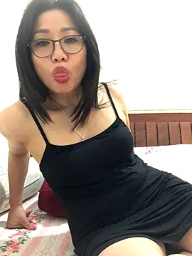 Vitamin sexy online show from 11-30-25, 10:52