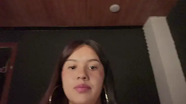 gigifontaine   online show from 09-28-25, 06:24