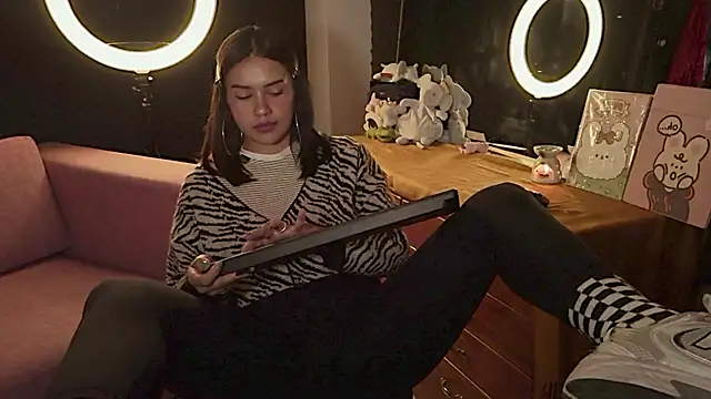 gigifontaine   online show from 09-29-25, 10:36