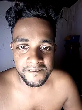 Snapshot of Surya2134@xh chatting on 02-17-26, 11:40 Surya2134xh online show from 02-17-26, 11:40