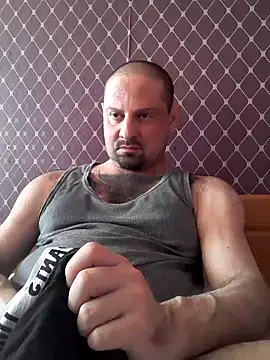 Snapshot of _NEREZA_ chatting on 10-19-25, 02:07 NEREZA online show from 10-19-25, 02:07