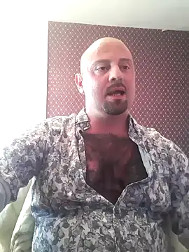 Snapshot of _NEREZA_ chatting on 10-23-25, 02:38 NEREZA online show from 10-23-25, 02:38