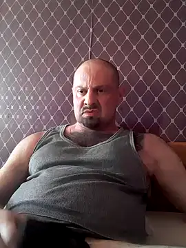 Snapshot of _NEREZA_ chatting on 10-24-25, 02:13 NEREZA online show from 10-24-25, 02:13