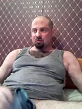 Snapshot of _NEREZA_ chatting on 11-30-25, 04:11 NEREZA online show from 11-30-25, 04:11