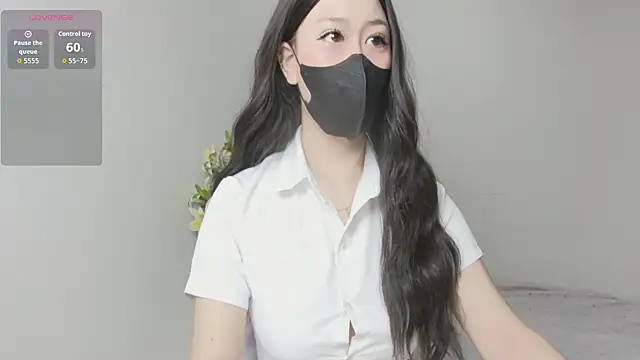 Snapshot of -Fortuna- chatting on 09-26-25, 02:04 -Fortuna- online show from 09-26-25, 02:04