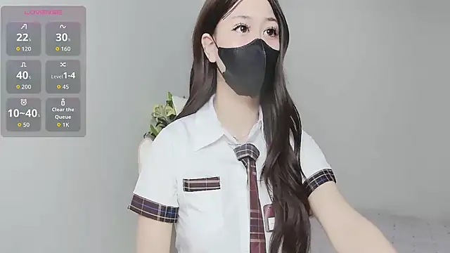 Snapshot of -Fortuna- chatting on 10-18-25, 02:14 -Fortuna- online show from 10-18-25, 02:14